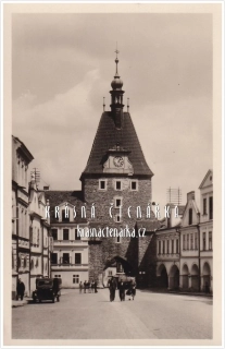 DOMAŽLICE, Dolejší brána od náměstí