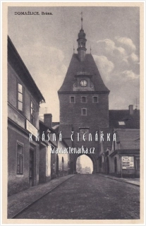 DOMAŽLICE, Dolejší brána od Husovy třídy