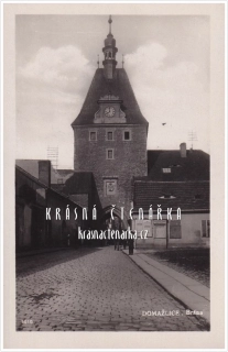 DOMAŽLICE, Dolejší brána od Husovy třídy