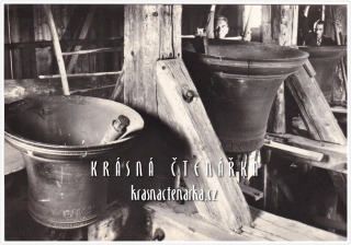 ROVENSKO POD TROSKAMI, Rebelantské zvony