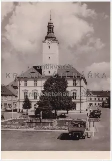 SUŠICE (Náměstí a radnice)