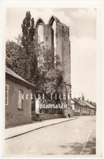 BENEŠOV, Zřícenina minoritského kláštera