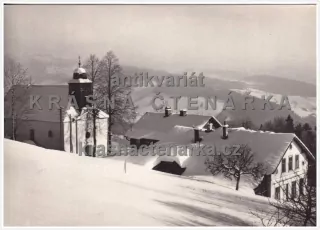 PASEKY NAD JIZEROU (Pohled na kostel a okolí)