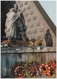 Památník DUKLA, Dukelský průsmyk