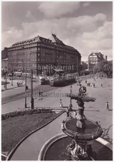 BRATISLAVA (Hviezdoslavovo námestie a hotel Carlton)