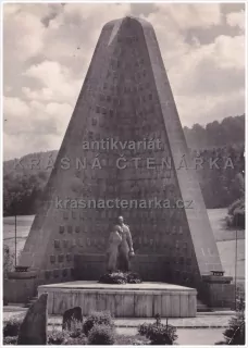 Památník DUKLA, Dukelský průsmyk