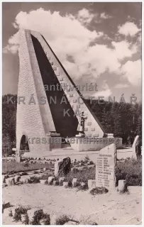 Památník DUKLA, Dukelský průsmyk