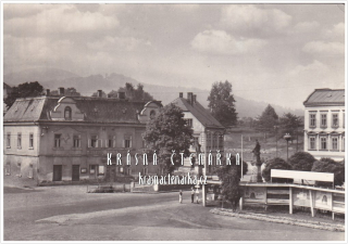 CHŘIBSKÁ, Náměstí s hotelem