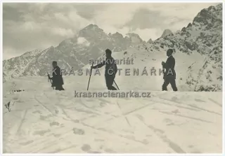 LYŽAŘI U VOTRUBOVY CHATY ... v Tatrách