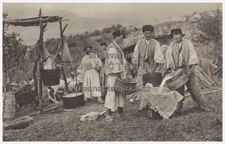 VÝROBA SÝRA NA POLONINÁCH