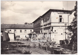 LÁZNĚ TOUŠEŇ, Léčebný ústav