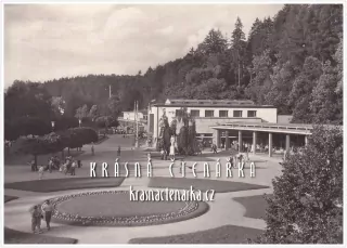 LUHAČOVICE, Lázeňské náměstí