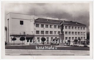 HUMPOLEC, Budova státních úřadů