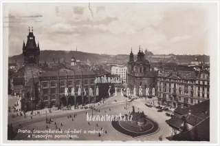 PRAHA, Staroměstské náměstí s radnicí