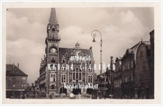 FRÝDLANT, Náměstí a radnice