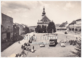 UHERSKÝ BROD i s automobily