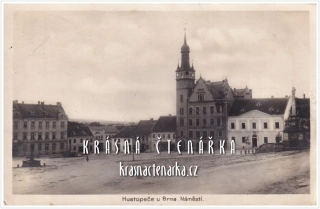 HUSTOPEČE, Náměstí