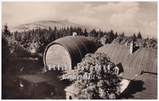 JEŘMANICE, Obří sud Javorník