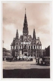 LIBEREC, Radnice, náměstí a také Metznerova kašna
