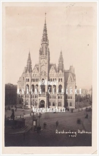 LIBEREC, Radnice, náměstí a Neptunova kašna