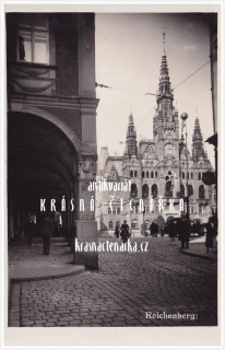 LIBEREC, Radnice a náměstí, pohled z Pražské ulice