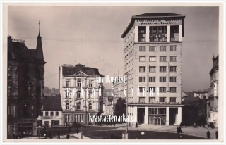 LIBEREC, Soukenné náměstí a palác Nisa