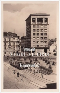 LIBEREC, Soukenné náměstí a palác Nisa