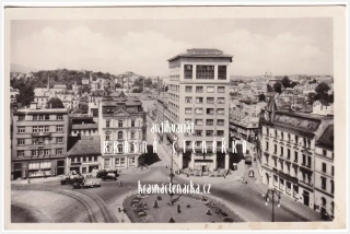 LIBEREC, Soukenné náměstí a palác Nisa