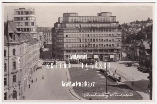 LIBEREC, Soukenné náměstí a palác Dunaj