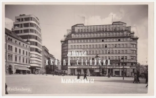 LIBEREC, Soukenné náměstí a palác Dunaj