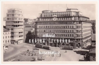 LIBEREC, Soukenné náměstí a palác Dunaj