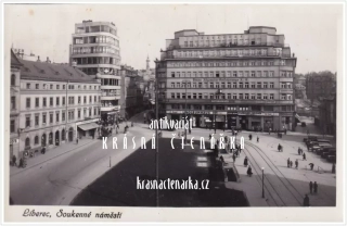 LIBEREC, Soukenné náměstí a palác Dunaj
