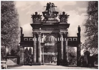 HOŘICE (portál nového hřbitova)