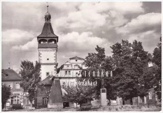 DOBROVICE, Radnice