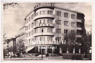 PODĚBRADY, Hotel Tlapák
