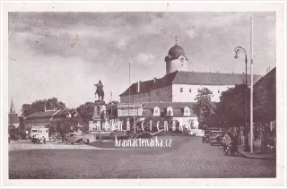 Zámek PODĚBRADY a náměstí