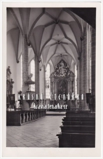 DOUBRAVNÍK, vnitřek kostela