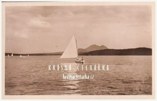 MÁCHOVO JEZERO s plachetnicemi