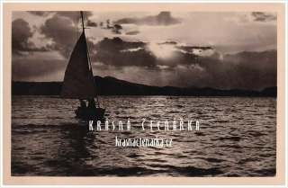 MÁCHOVO JEZERO s plachetnicemi