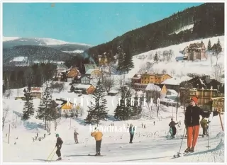 ŠPINDLERŮV MLÝN i s lyžaři
