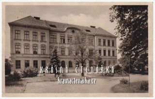 VESELÍ NAD MORAVOU, Škola