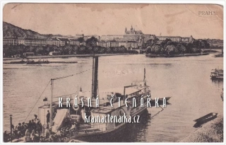 PRAHA, Pohled na Pražský hrad od přívozu i s parníkem