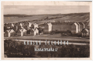 POLIČKA, Škola a činžovní domy