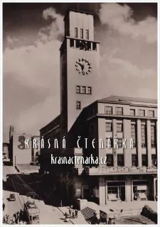 JABLONEC NAD NISOU, Nová radnice na Mírovém náměstí i s tramvají