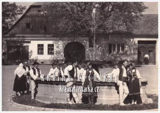 VALAŠSKÉ KLOBOUKY a valašské lidové kroje