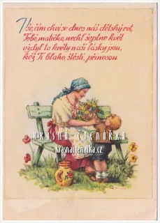 MAMINKA S CHLAPCEM v kroji
