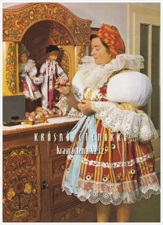 DÁMY v kroji na velikonočním přání