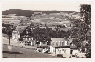 DEŠTNÉ V ORLICKÝCH HORÁCH, Chaty Panorama a Jiráskův dům