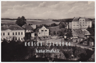 JAVORNICE, Škola a budova MNV