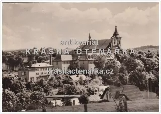 NOVÁ PAKA i s kostelem